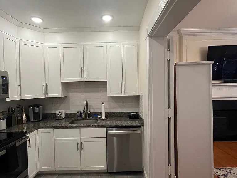 248 Marlborough St #2 — Photo 14
