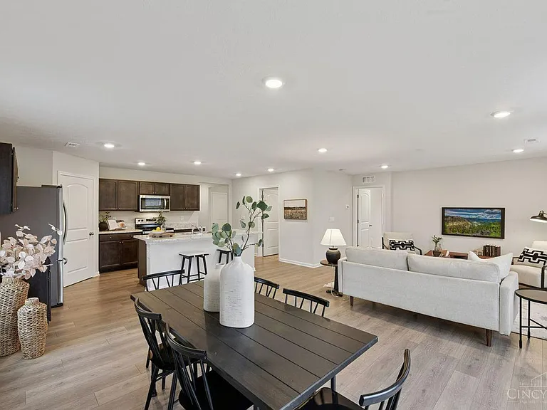 5001 Lakeview Dr — Photo 6