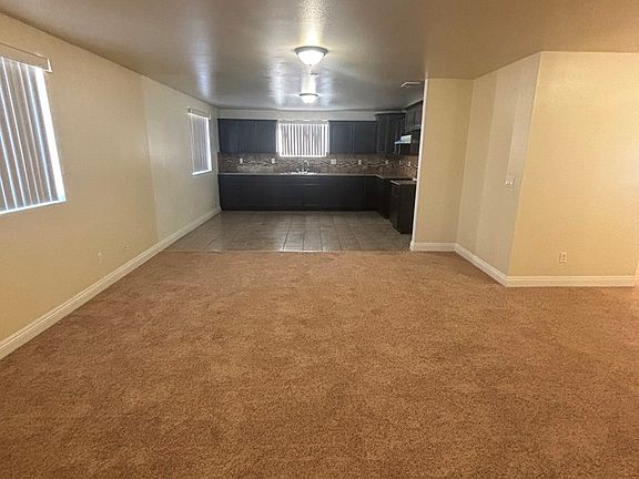 3rd image of 1011 E 56th St