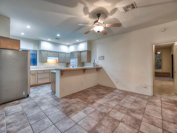 5th image of 38049 N La Canoa Dr