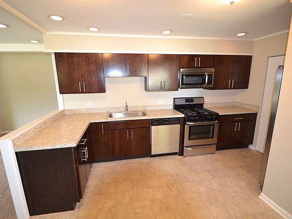 4th image of 386 E Norman Ln