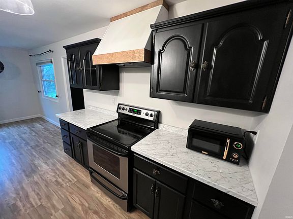 2nd image of 1935 Trent Way