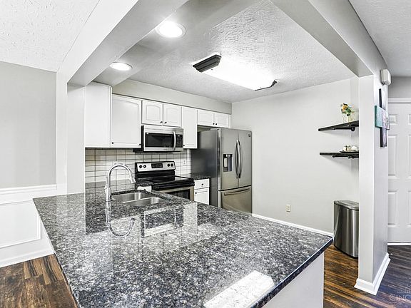 4th image of 4465 Black Oak Ln
