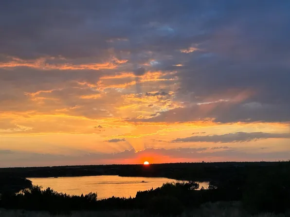 120 Sierra Vista Dr, Justiceburg, TX 79330