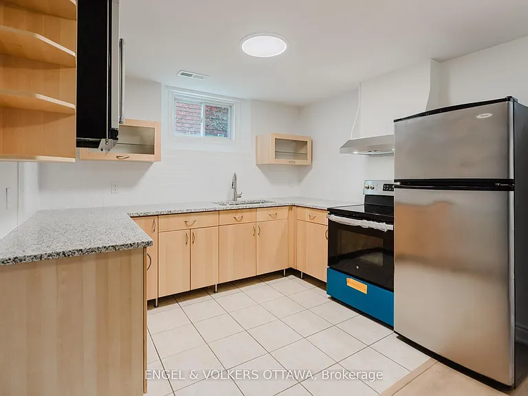 1649 Rosebella Ave #B — Photo 26
