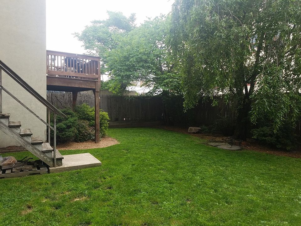 2nd image of 85 Jefferson St APT 9