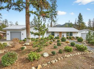 909 Upper Applegate Rd, Jacksonville, OR 97530