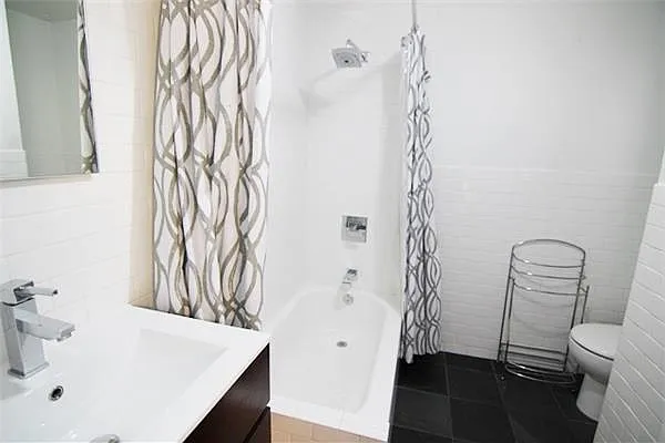 Rented by Maison International | media 52