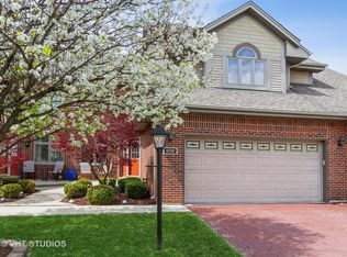 16816 Crystal Ct, Tinley Park, IL