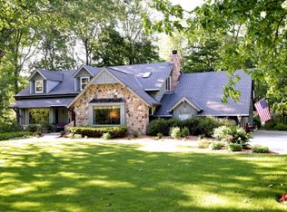 14970 Froedtert Dr, Elm Grove, WI 53122