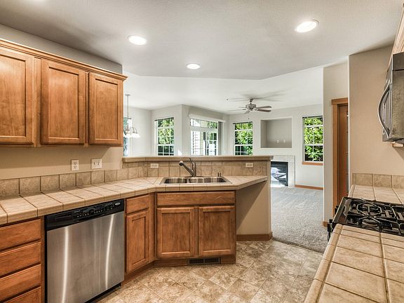 5th image of 1855 Trossachs Blvd SE Unit 2301