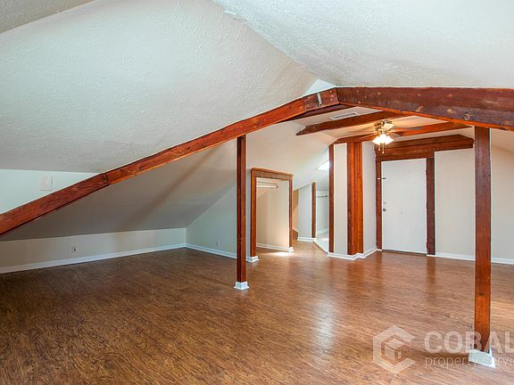 3rd image of 615 Linwood Ave NE APT 3