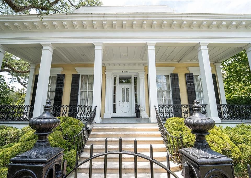 1st image of 2423 Prytania St