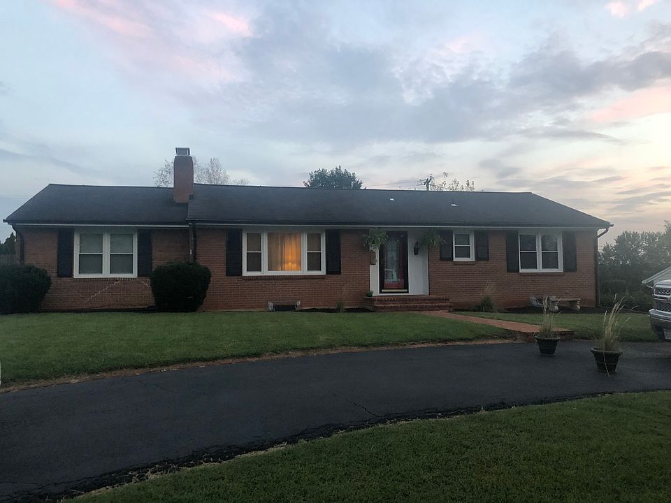 1st image of 443 Elden Ave