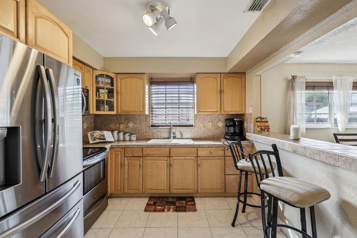 next background image