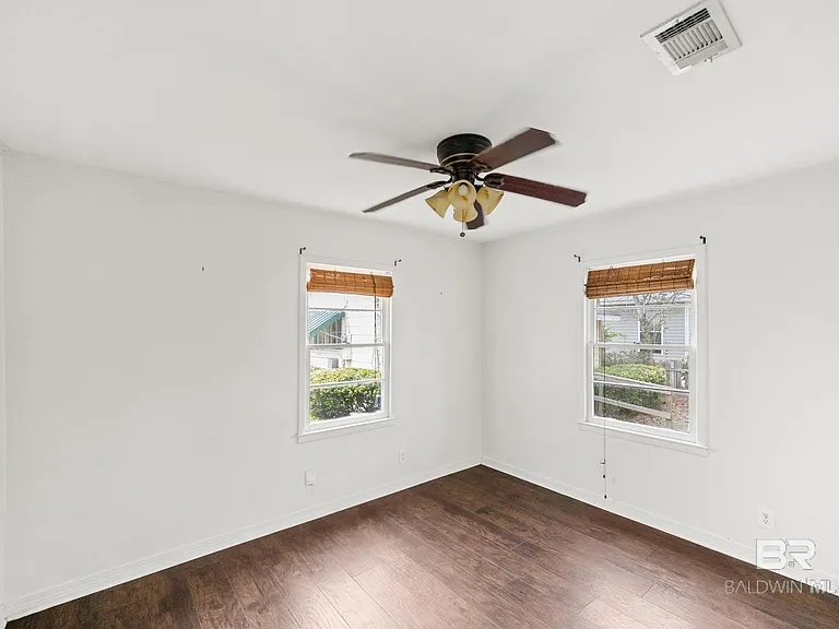 358 Pecan Ave — Photo 5