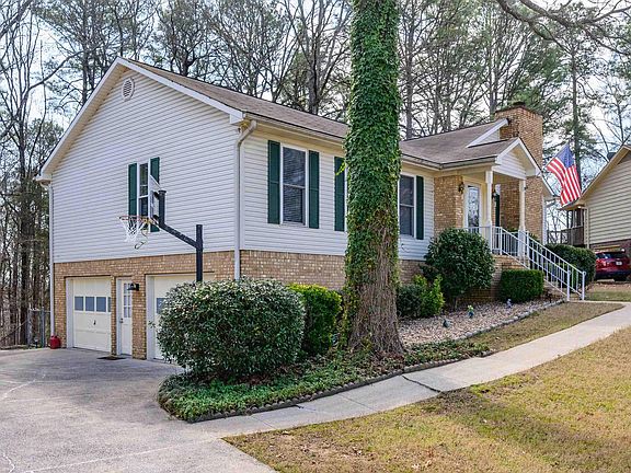 3rd image of 1639 Caribbean Cir