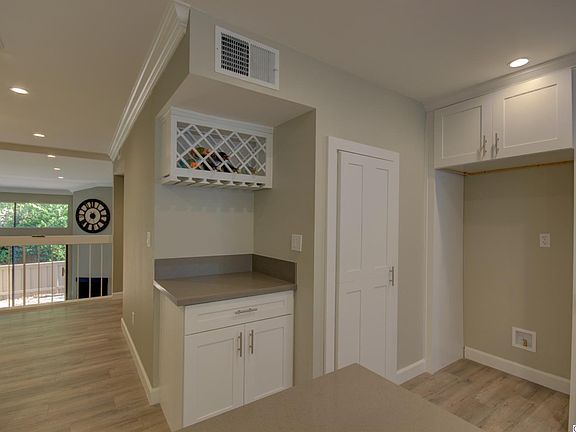 3rd image of 6121 Shoup Ave Unit 11