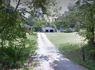 677 Mount Gilead Rd, Boonville, IN 47601