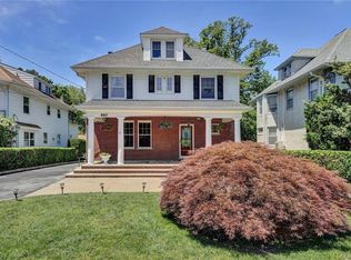 897 Post Rd, Scarsdale, NY 10583