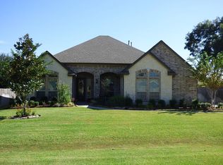 33307 Winsford St, Weston Lakes, TX 77441