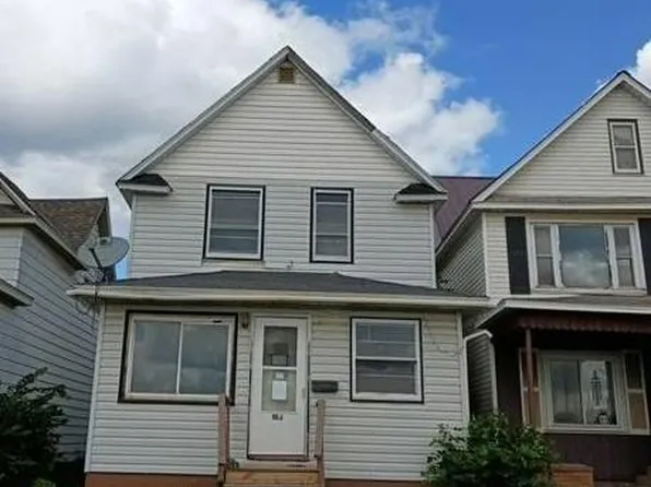 103 8th St S, Virginia, MN 55792