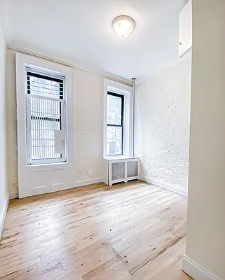 Rented by City Connections Realty | media 34