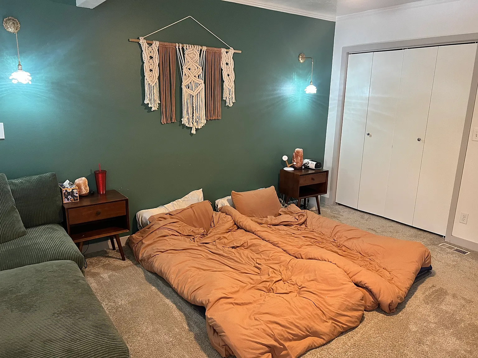 3 bed, 1298 sqft, $2,300 — Photo 4