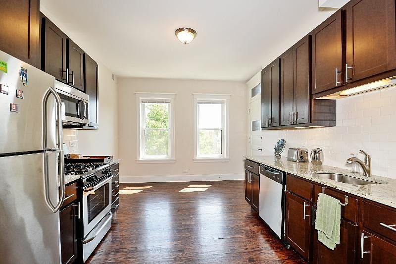 1st image of 6007 N Glenwood Ave #1