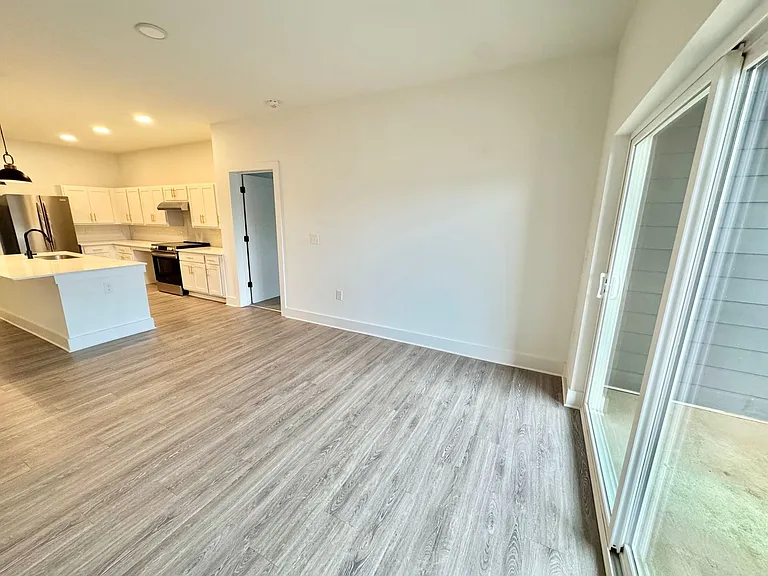 175 Black St W #107 — Photo 10