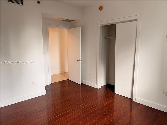 4th image of 1060 Brickell Ave APT 2507
