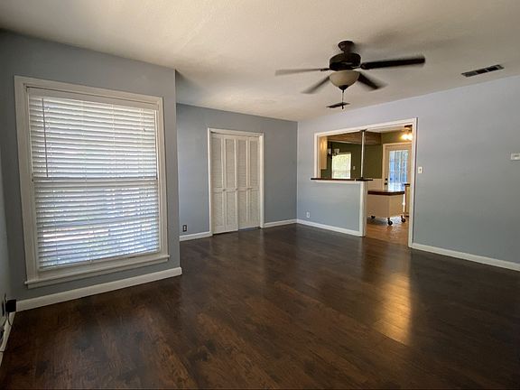 3rd image of 617 S Fielder Rd