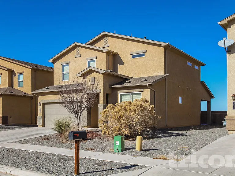 5 Dos Hermanos Ct — Photo 1