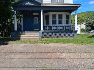 2 Park Pl, Suffern, NY 10901