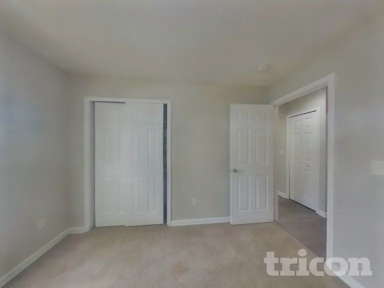 1163 Homard Blvd E — Photo 9