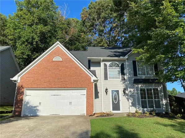 640 Suwanee Lakes Cir, Suwanee, GA 30024