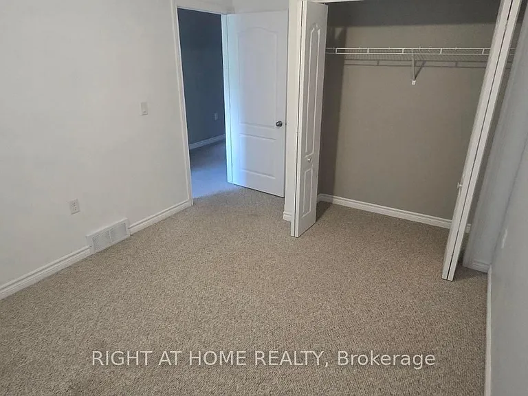 3478 Princess St — Photo 13