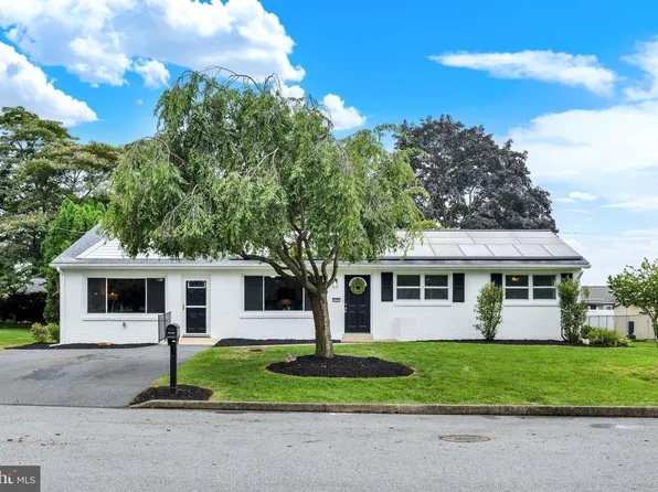 1331 Duke St, Palmyra, PA 17078