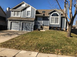 15616 Barkley St, Overland Park, KS 66223