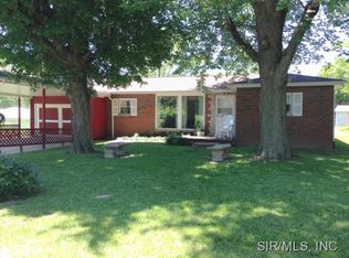 10 Hazelwood Dr, Caseyville, IL 62232