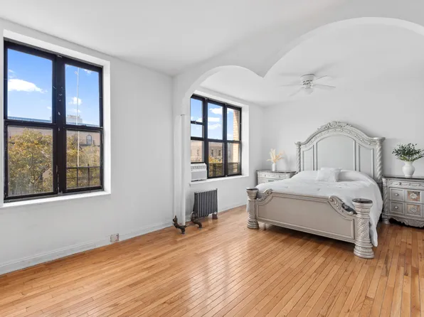 1809 Adam Clayton Powell Boulevard image 4 of 8