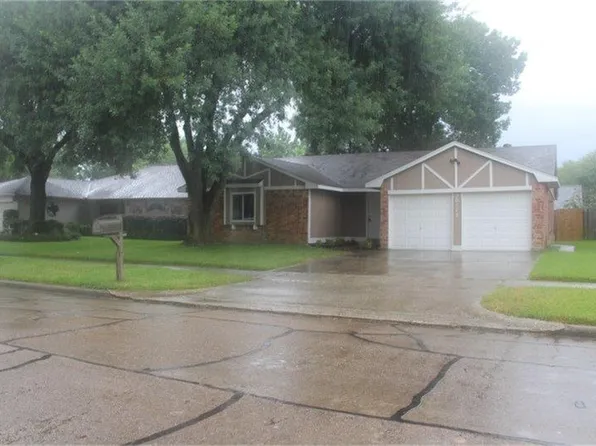 10122 Willmont Rd, La Porte, TX 77571