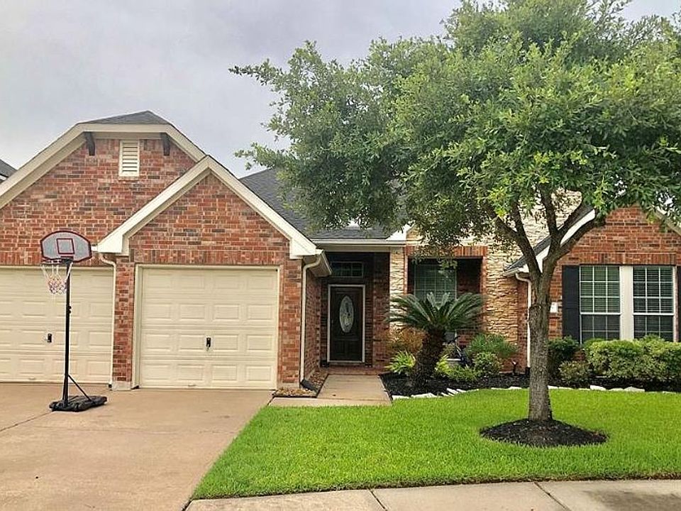 1st image of 21806 Silverpeak Ct