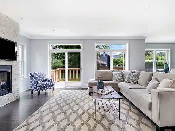 3rd image of 3262 Sprucewood Ln