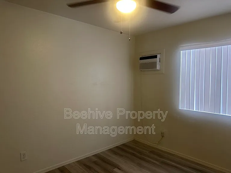 739 E Pierce St #5 — Photo 11