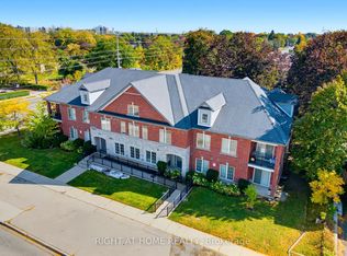 960 Bloor St, Mississauga, ON L4Y2N1