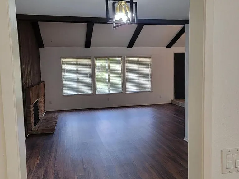 28910 Calabria Dr — Photo 30