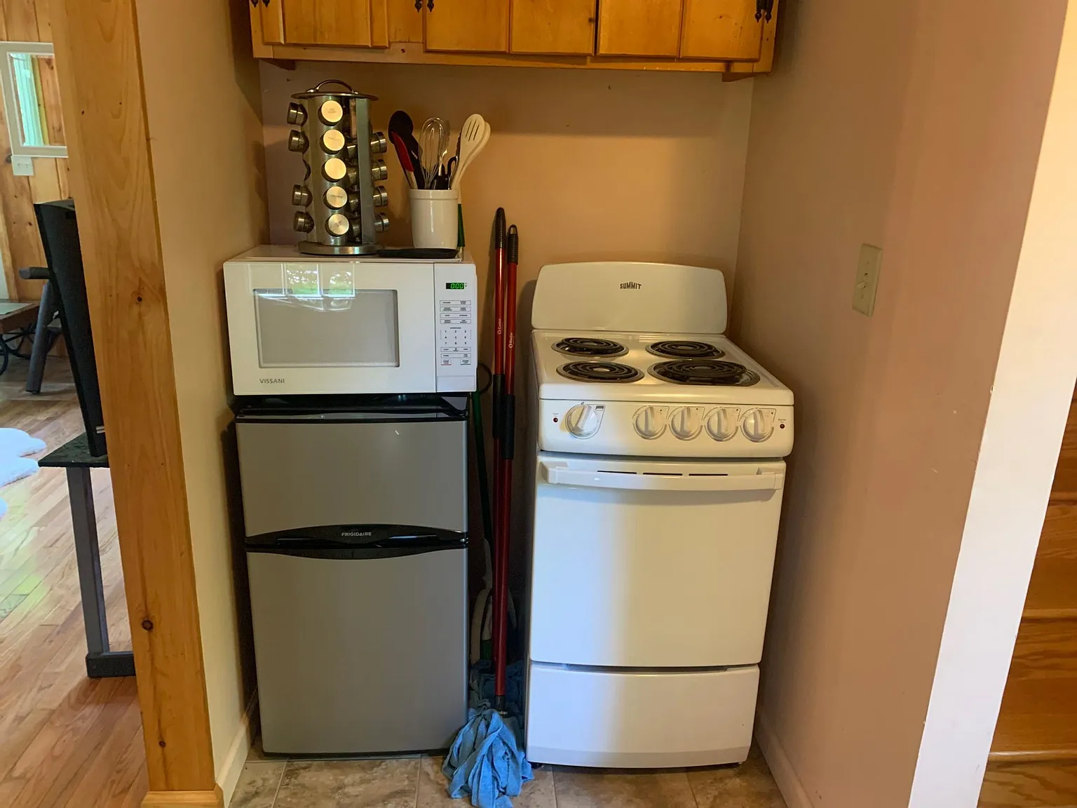 2 bed, 880 sqft, $1,695 — Photo 4