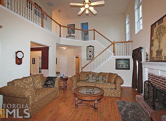 5th image of 194 Babbling Brook Dr