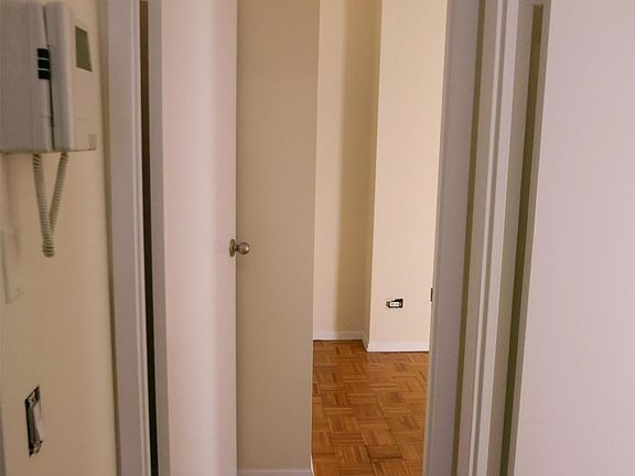 3rd image of 1498 York Ave #5C